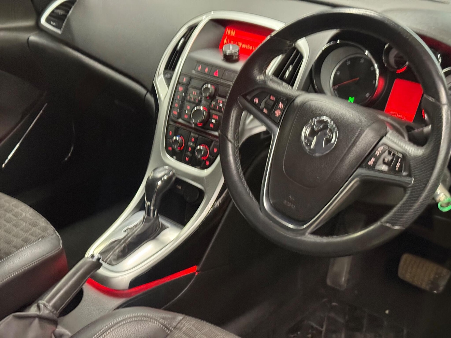 Used Vauxhall Astra GTC 2016 for sale - 77657927: Photo 10