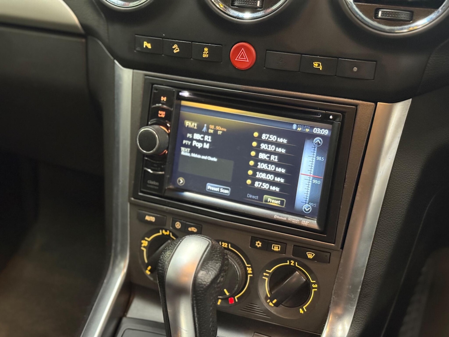 Used Vauxhall Antara 2012 for sale - 76608349: Photo 12