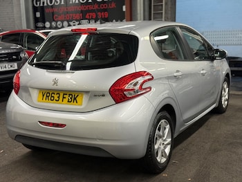 Used Peugeot 208 2013 for sale - 77230206: Photo