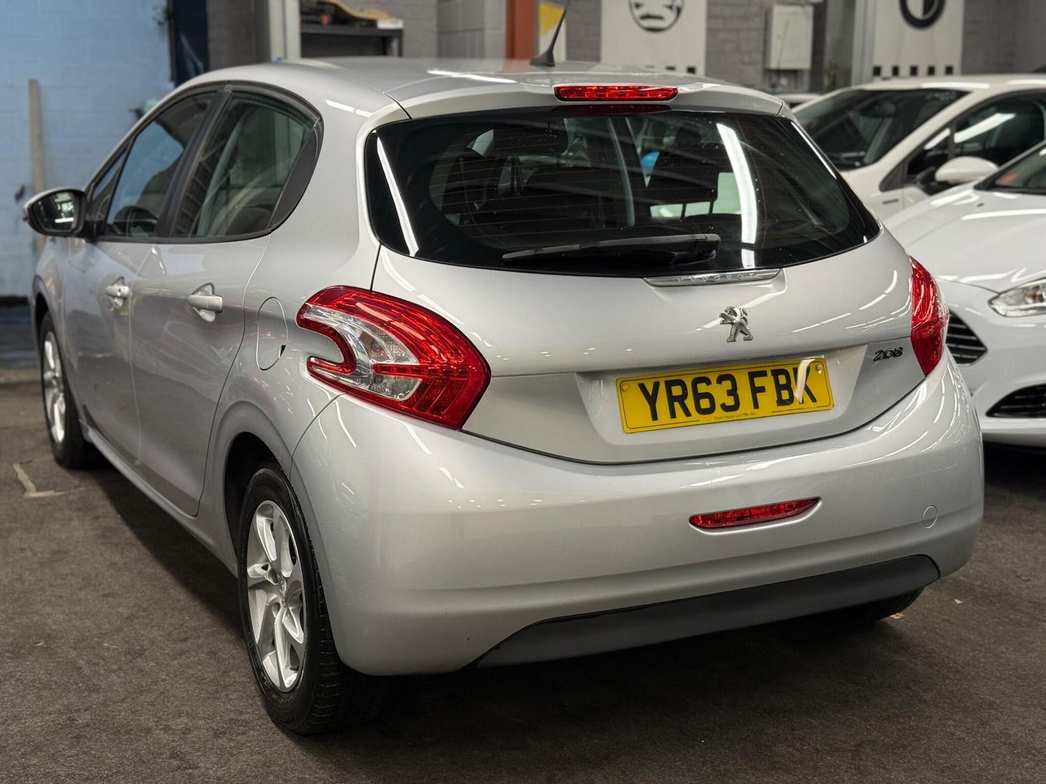 Used Peugeot 208 2013 for sale - 77230206: Photo 6
