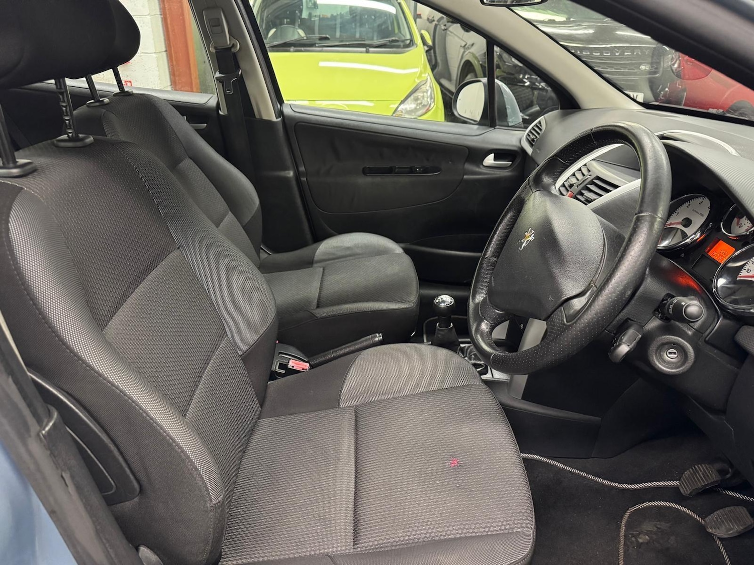 Used Peugeot 207 2011 for sale - 76458079: Photo 11