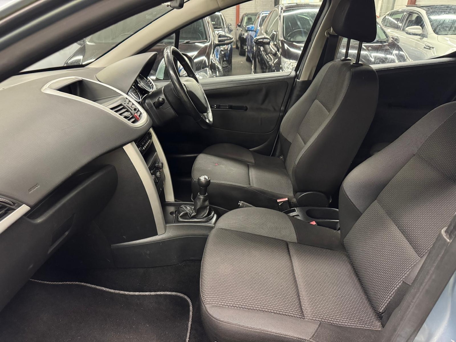 Used Peugeot 207 2011 for sale - 76458079: Photo 9