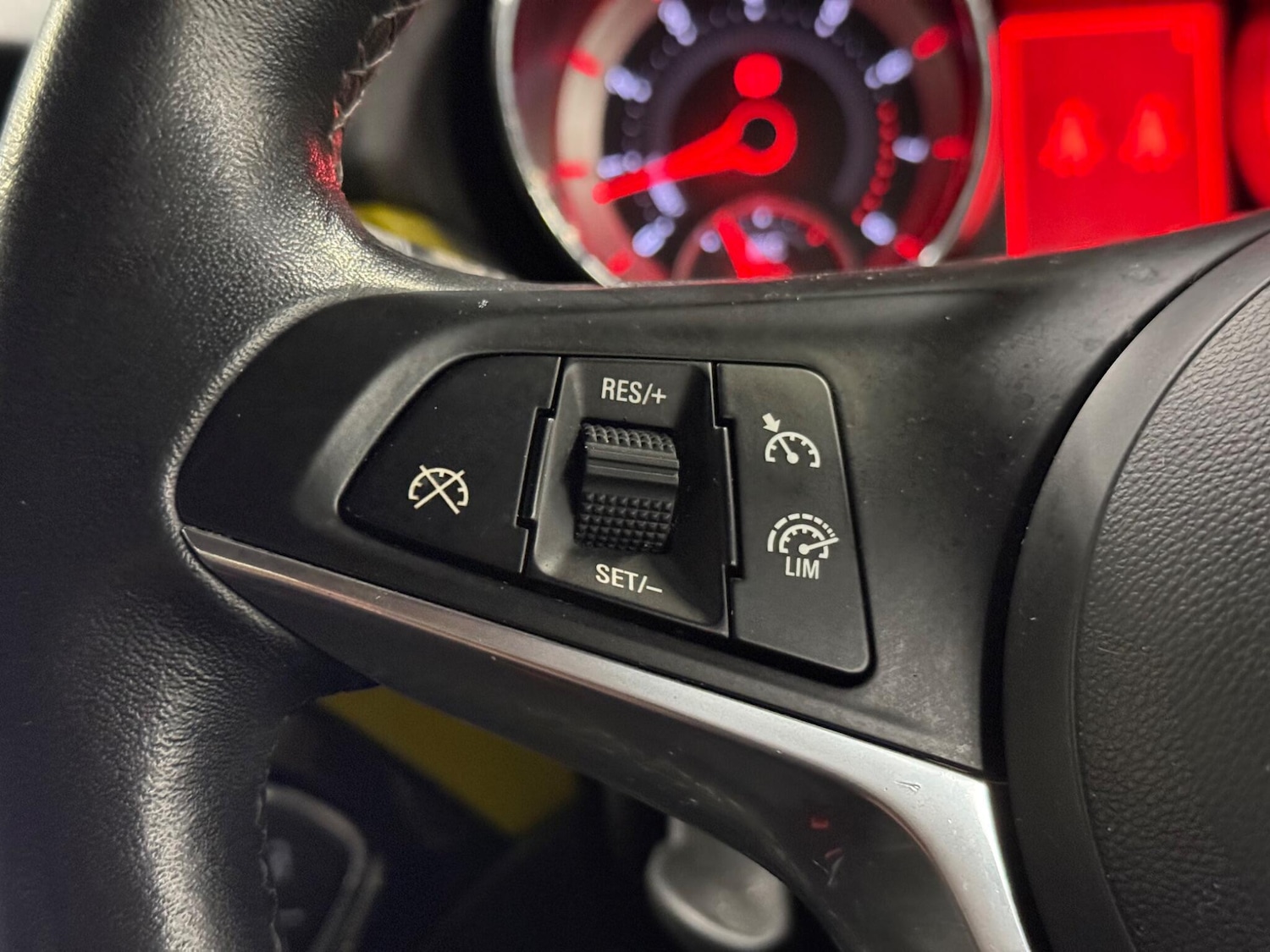 Used Vauxhall ADAM 2017 for sale - 77993625: Photo 12