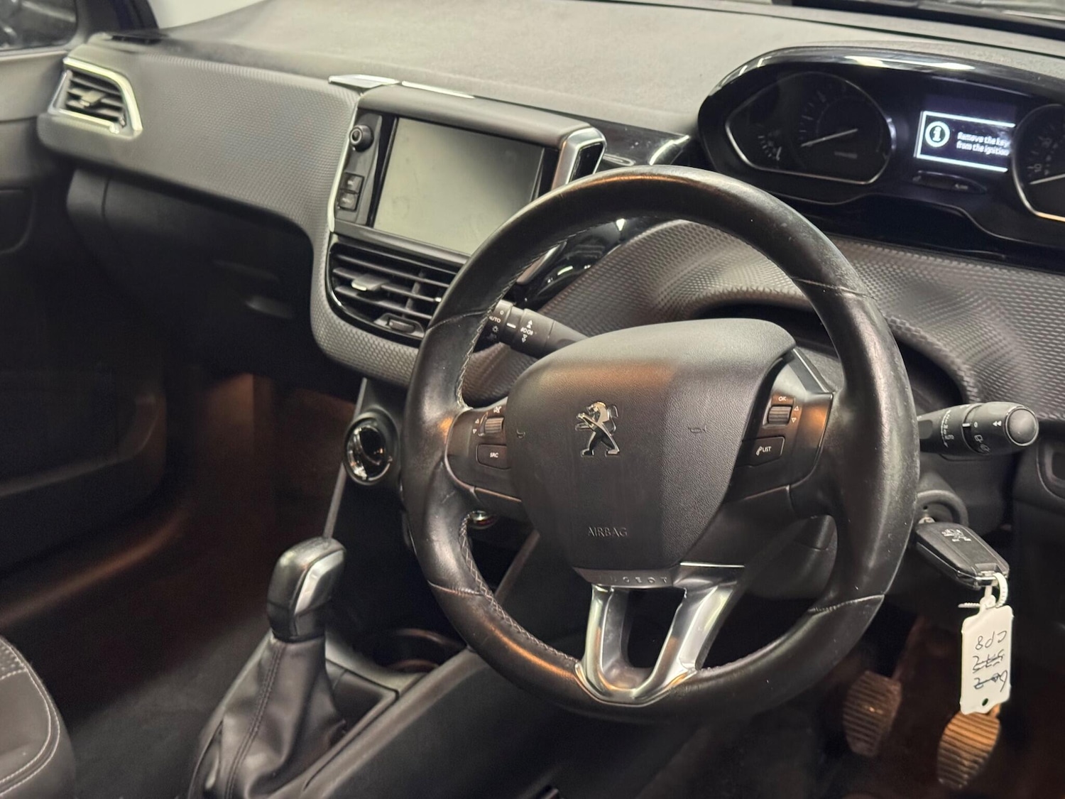 Used Peugeot 208 2016 for sale - 76446888: Photo 10