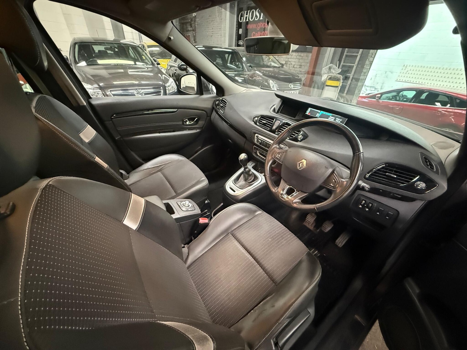 Used Renault Scenic 2014 for sale - 77970704: Photo 8