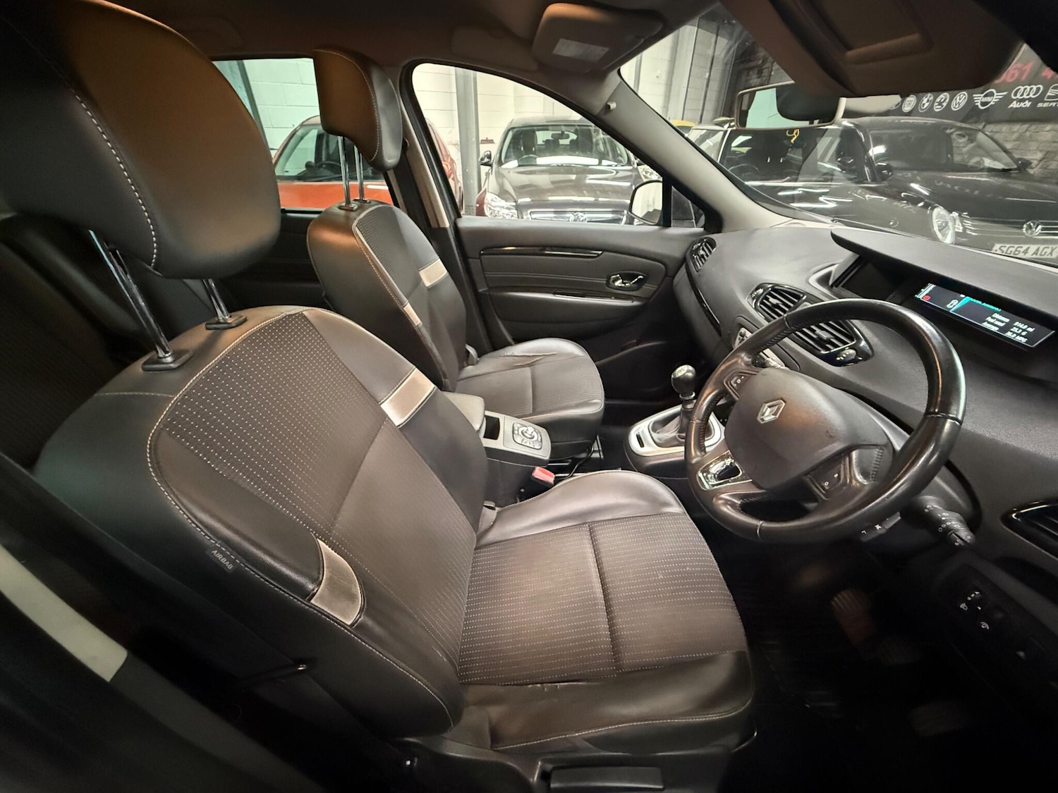 Used Renault Scenic 2014 for sale - 77970704: Photo 9