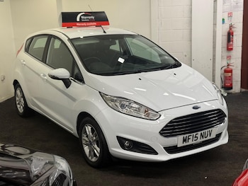 Used Ford Fiesta 2015 for sale - 76020536: Photo