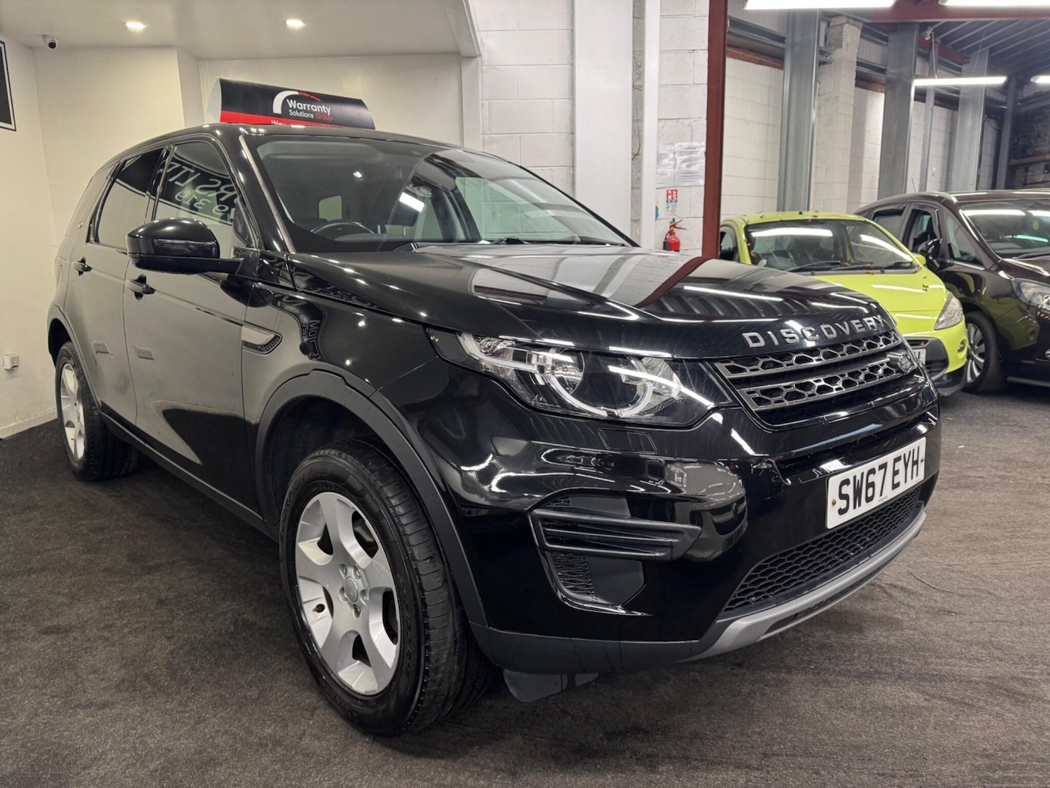 Used Land Rover Discovery Sport 2017 for sale - 76371092: Photo 3