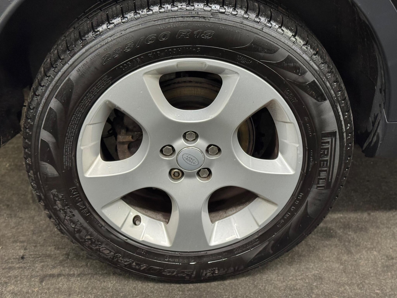 Used Land Rover Discovery Sport 2017 for sale - 76371092: Photo 7