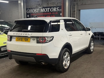 Used Land Rover Discovery Sport 2018 for sale - 76433179: Photo