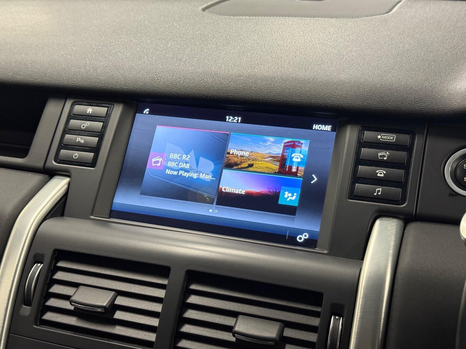 Used Land Rover Discovery Sport 2017 for sale - 76238961: Photo 10