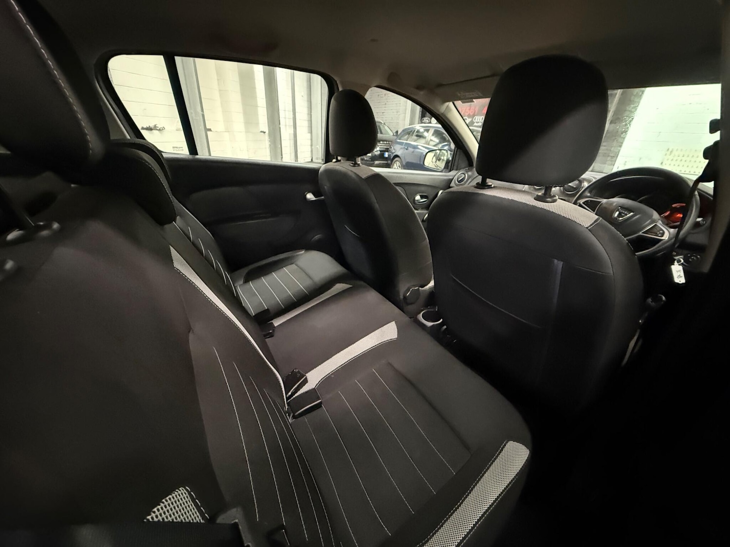 Used Dacia Sandero Stepway 2017 for sale - 77574865: Photo 8