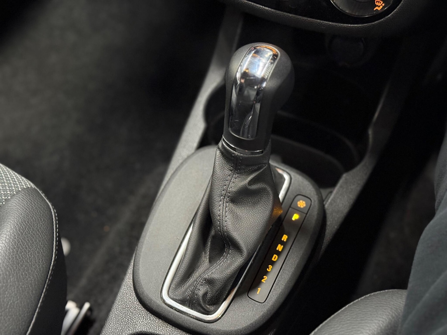 Used Vauxhall Corsa 2010 for sale - 77784183: Photo 12