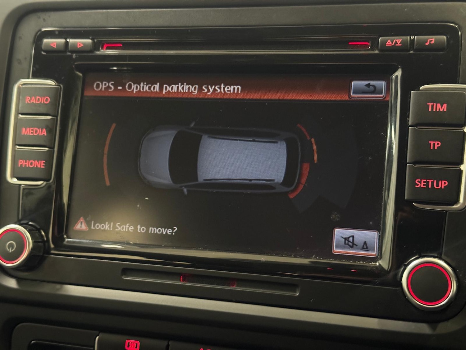 Used Volkswagen Golf 2011 for sale - 76765579: Photo 14