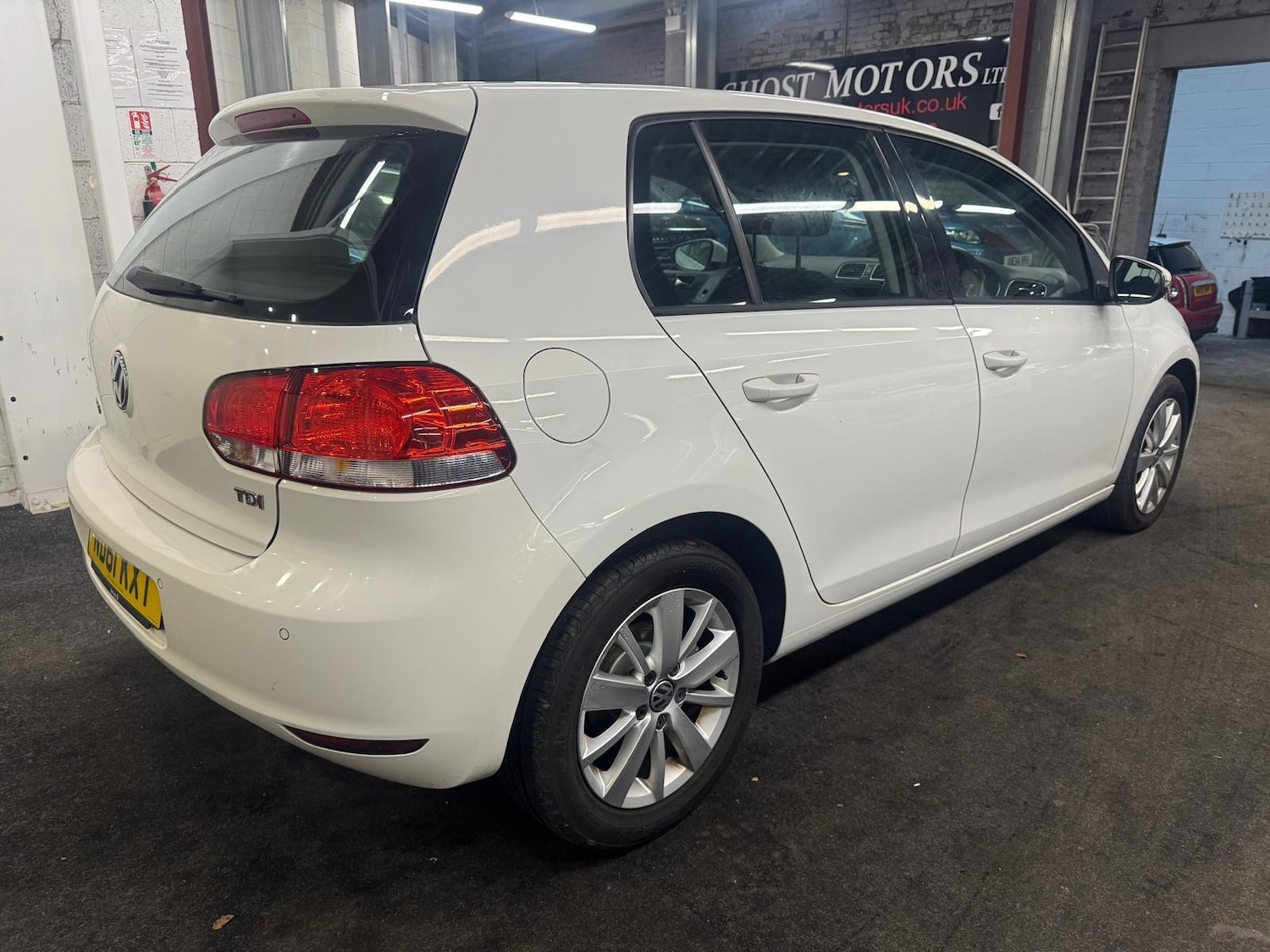 Used Volkswagen Golf 2011 for sale - 76765579: Photo 5