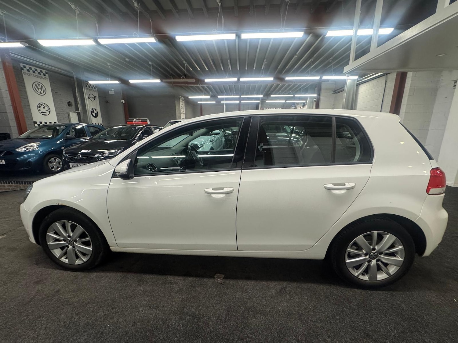 Used Volkswagen Golf 2011 for sale - 76765579: Photo 8