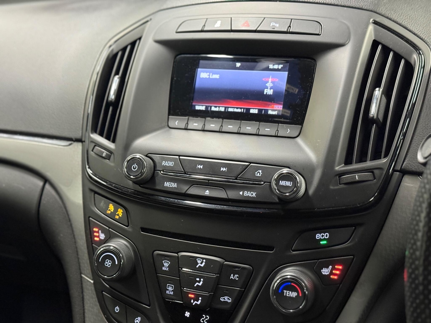 Used Vauxhall Insignia 2014 for sale - 76667519: Photo 10