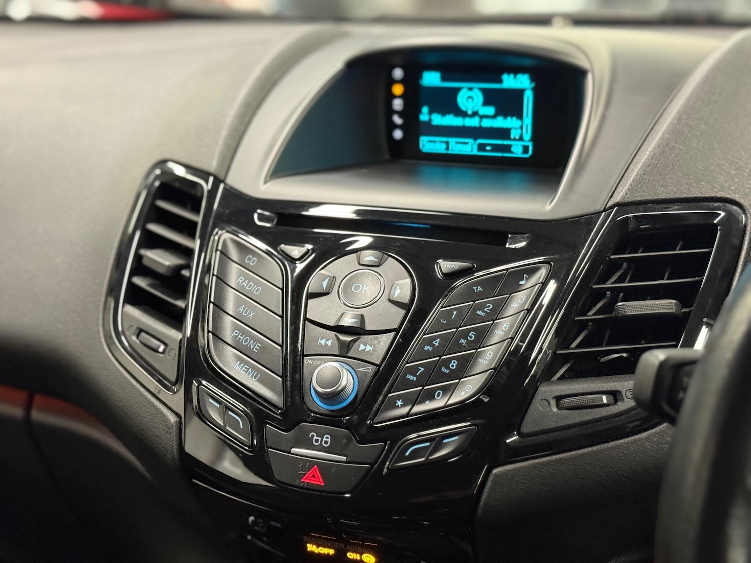 Used Ford Fiesta 2015 for sale - 77255239: Photo 11