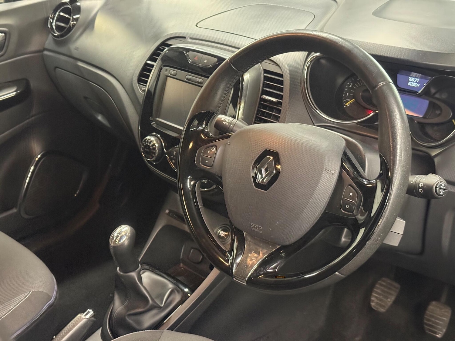 Used Renault Captur 2015 for sale - 78170919: Photo 10