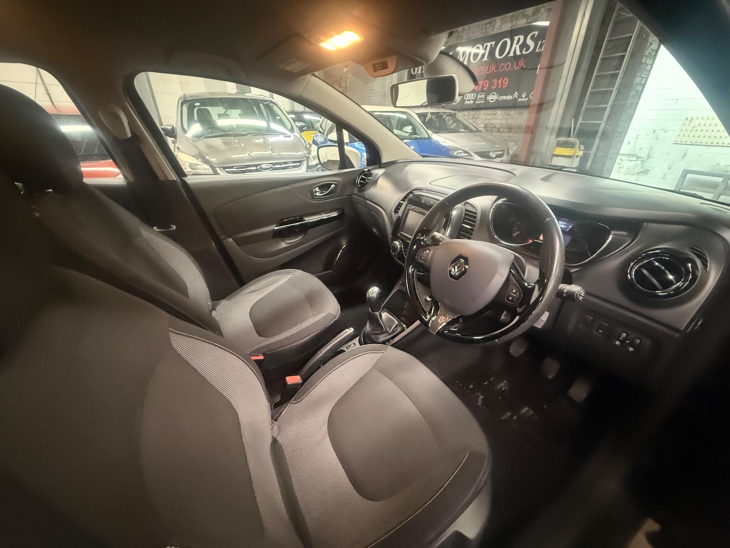 Used Renault Captur 2015 for sale - 78170919: Photo 6