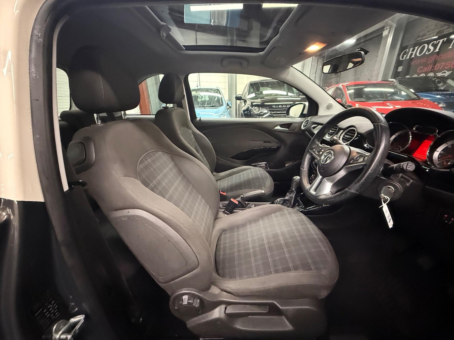 Used Vauxhall ADAM 2015 for sale - 76584905: Photo 8