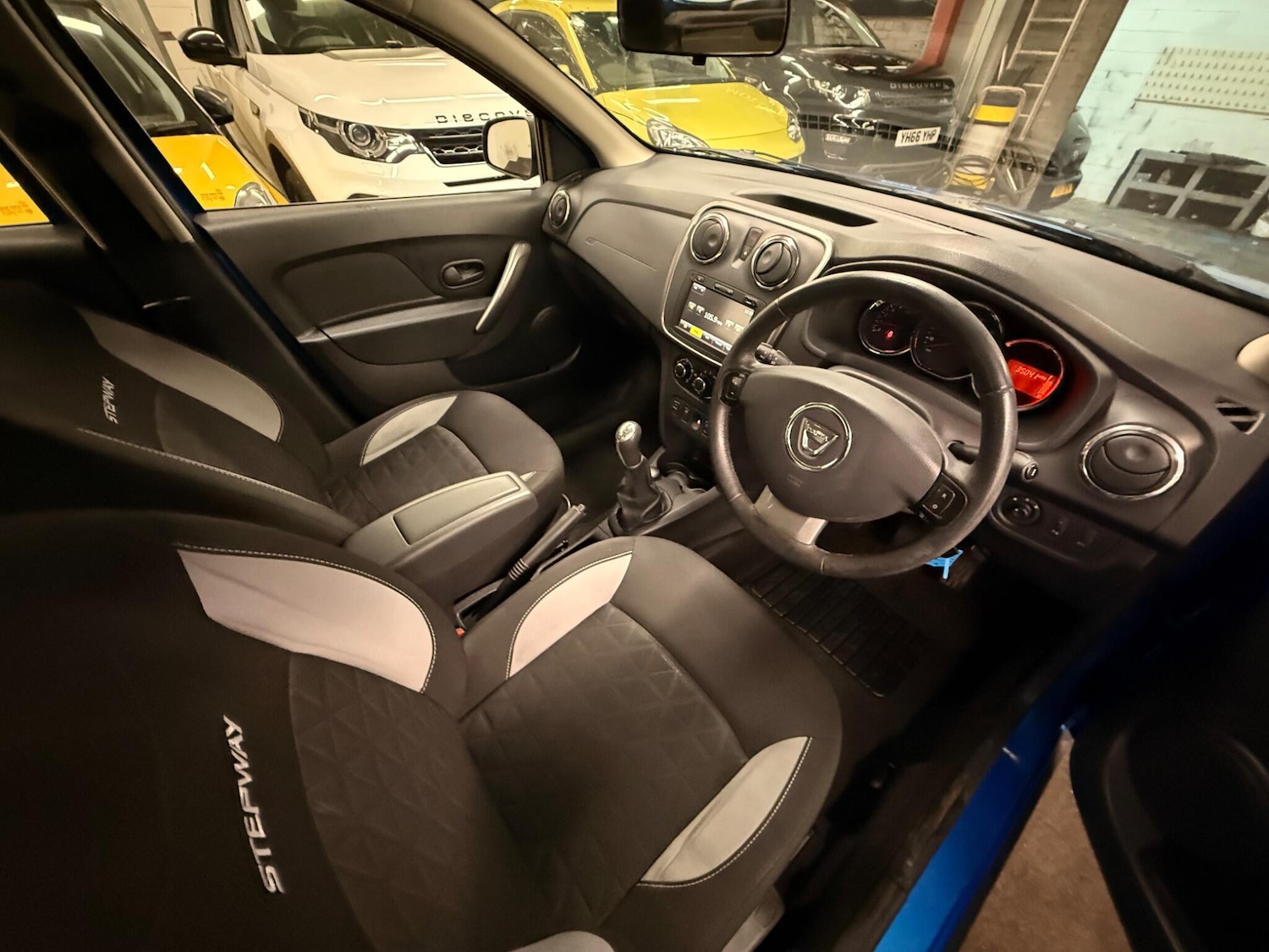 Used Dacia Sandero Stepway 2014 for sale - 77156344: Photo 9