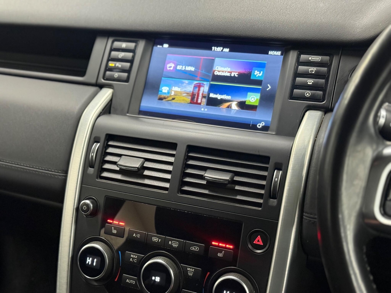 Used Land Rover Discovery Sport 2017 for sale - 76965124: Photo 13