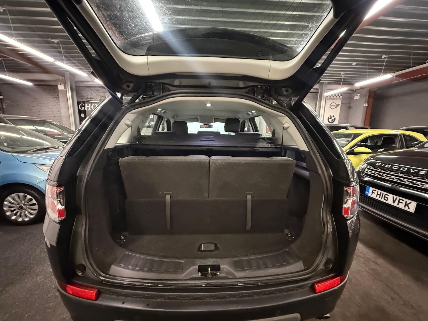 Used Land Rover Discovery Sport 2017 for sale - 76965124: Photo 7