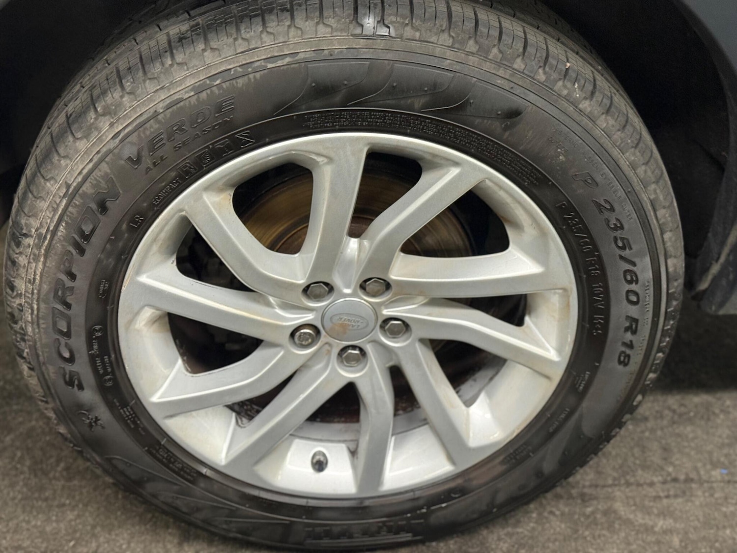 Used Land Rover Discovery Sport 2017 for sale - 76965124: Photo 8