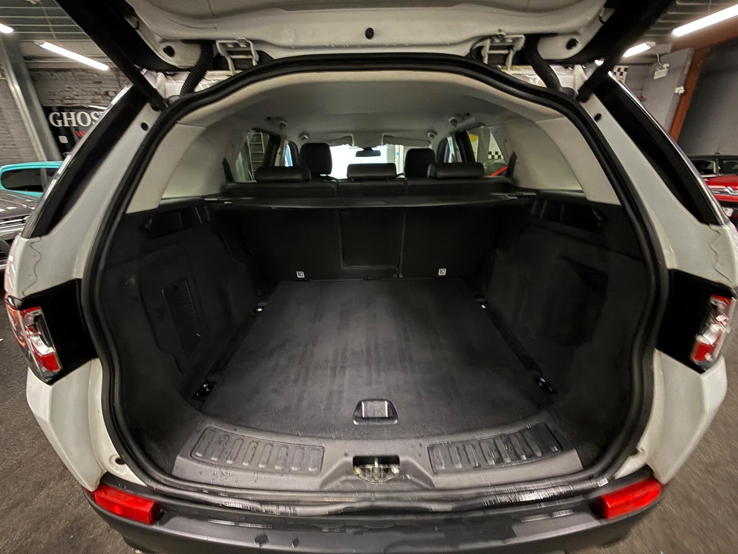 Used Land Rover Discovery Sport 2016 for sale - 77993387: Photo 7