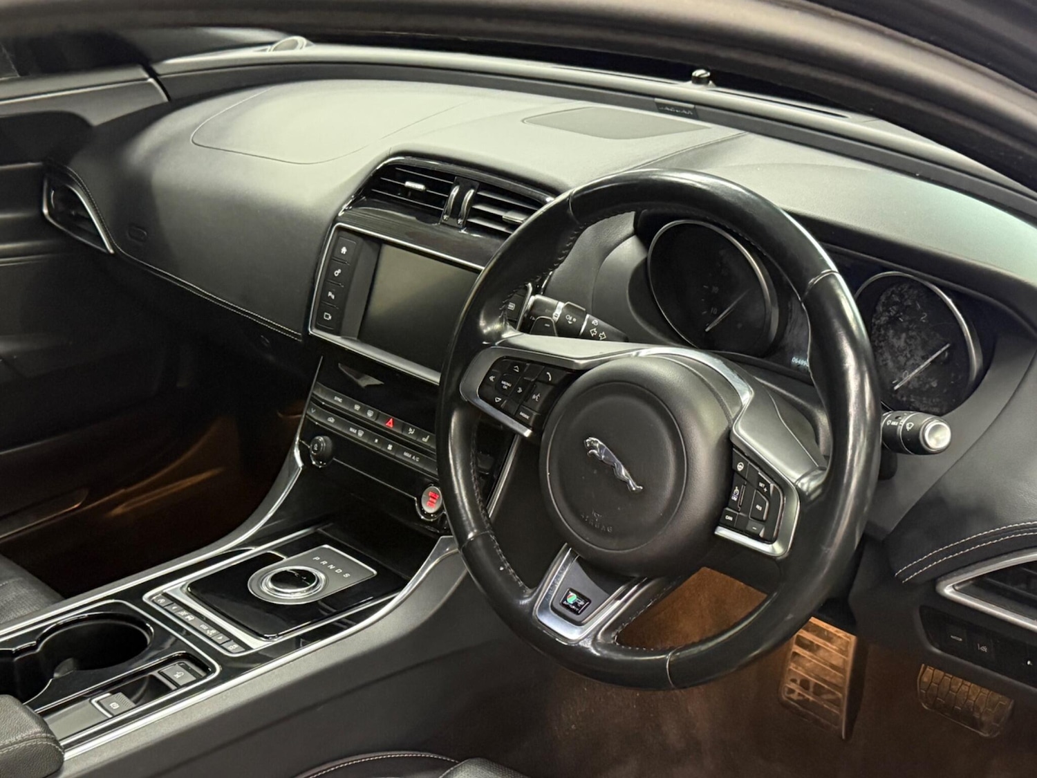 Used Jaguar XE for sale - 78128079: Photo 8