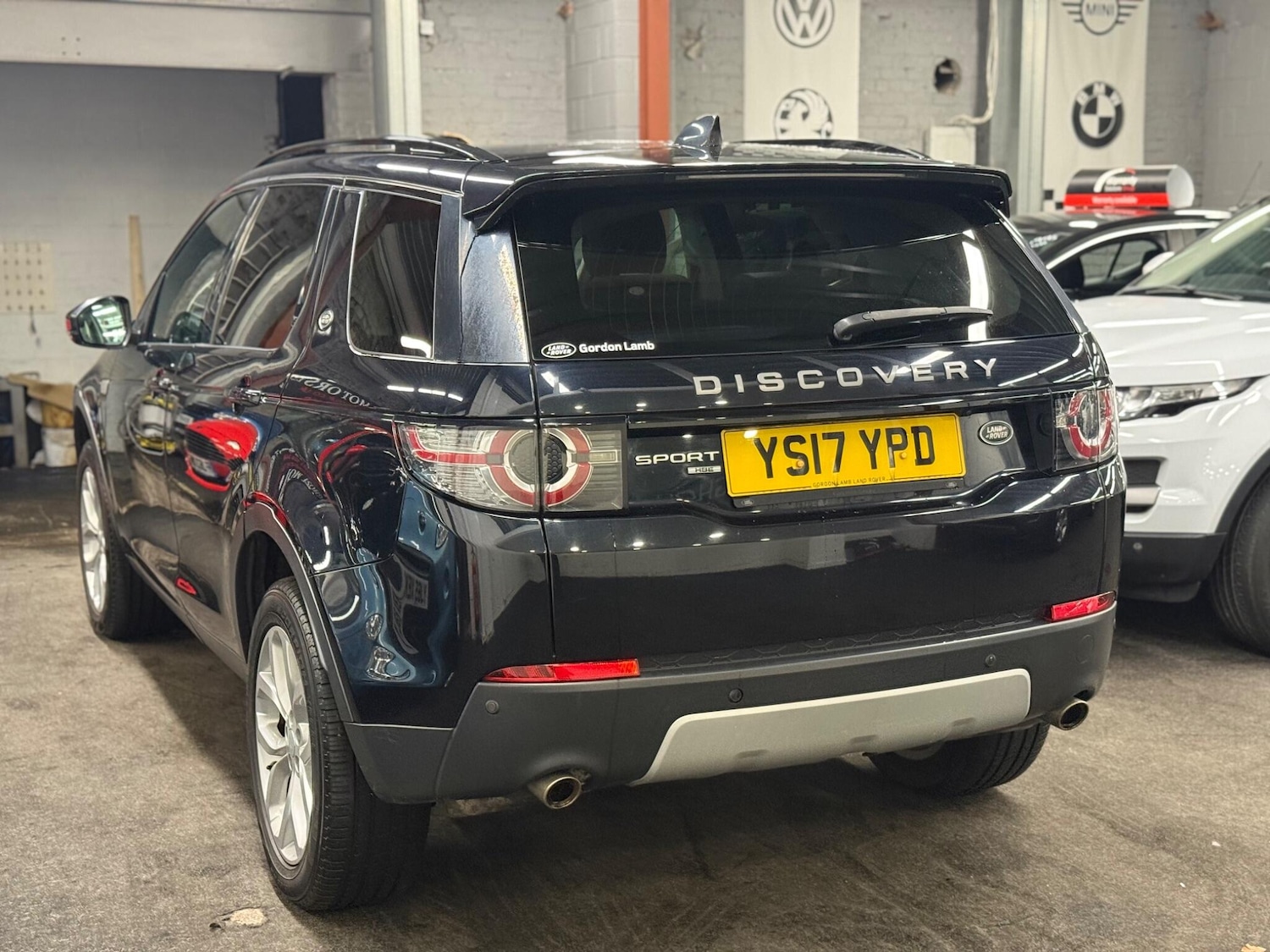 Used Land Rover Discovery Sport 2017 for sale - 76752439: Photo 6