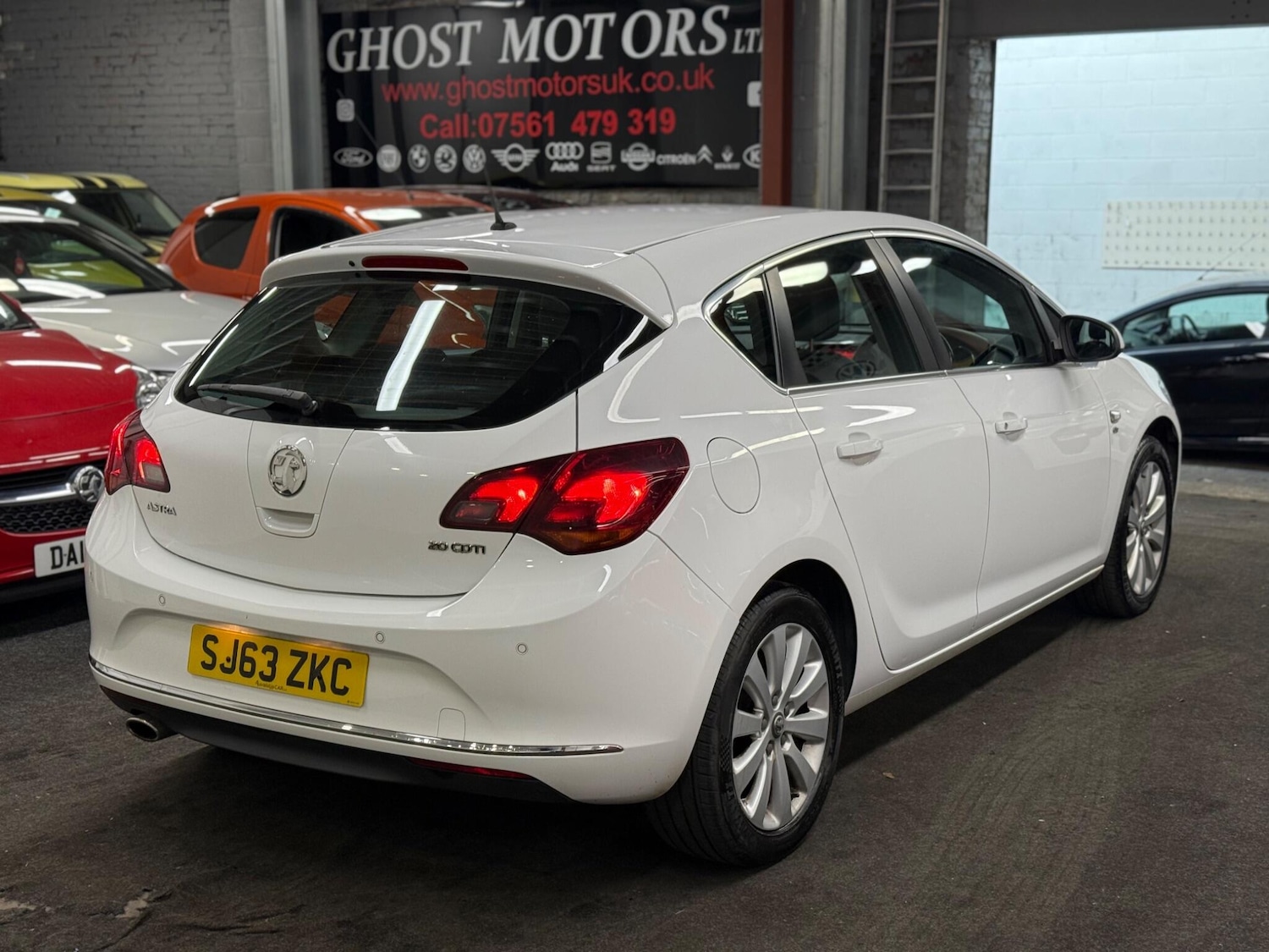 Used Vauxhall Astra 2013 for sale - 77738294: Photo 4