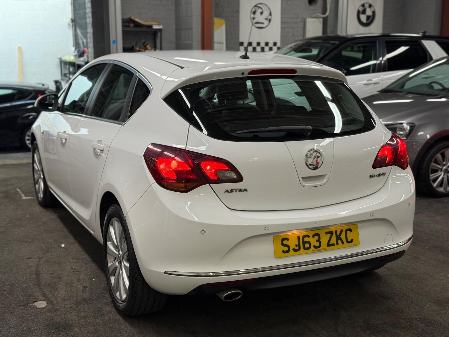 Used Vauxhall Astra 2013 for sale - 77738294: Photo 6