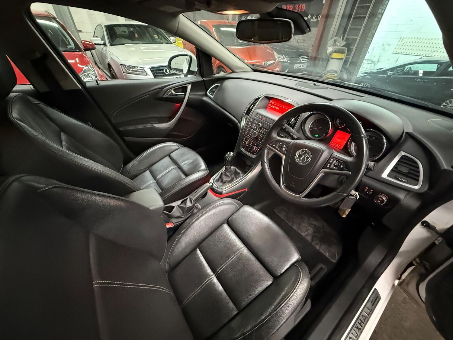 Used Vauxhall Astra 2013 for sale - 77738294: Photo 8