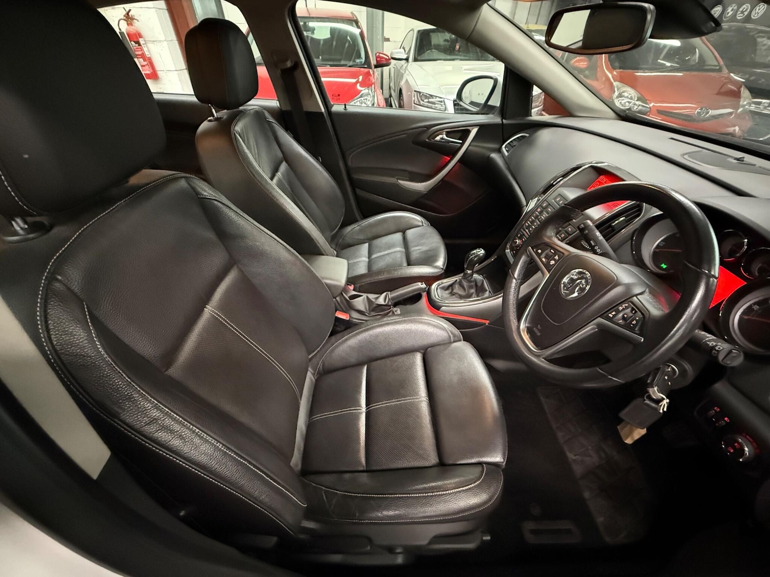 Used Vauxhall Astra 2013 for sale - 77738294: Photo 9