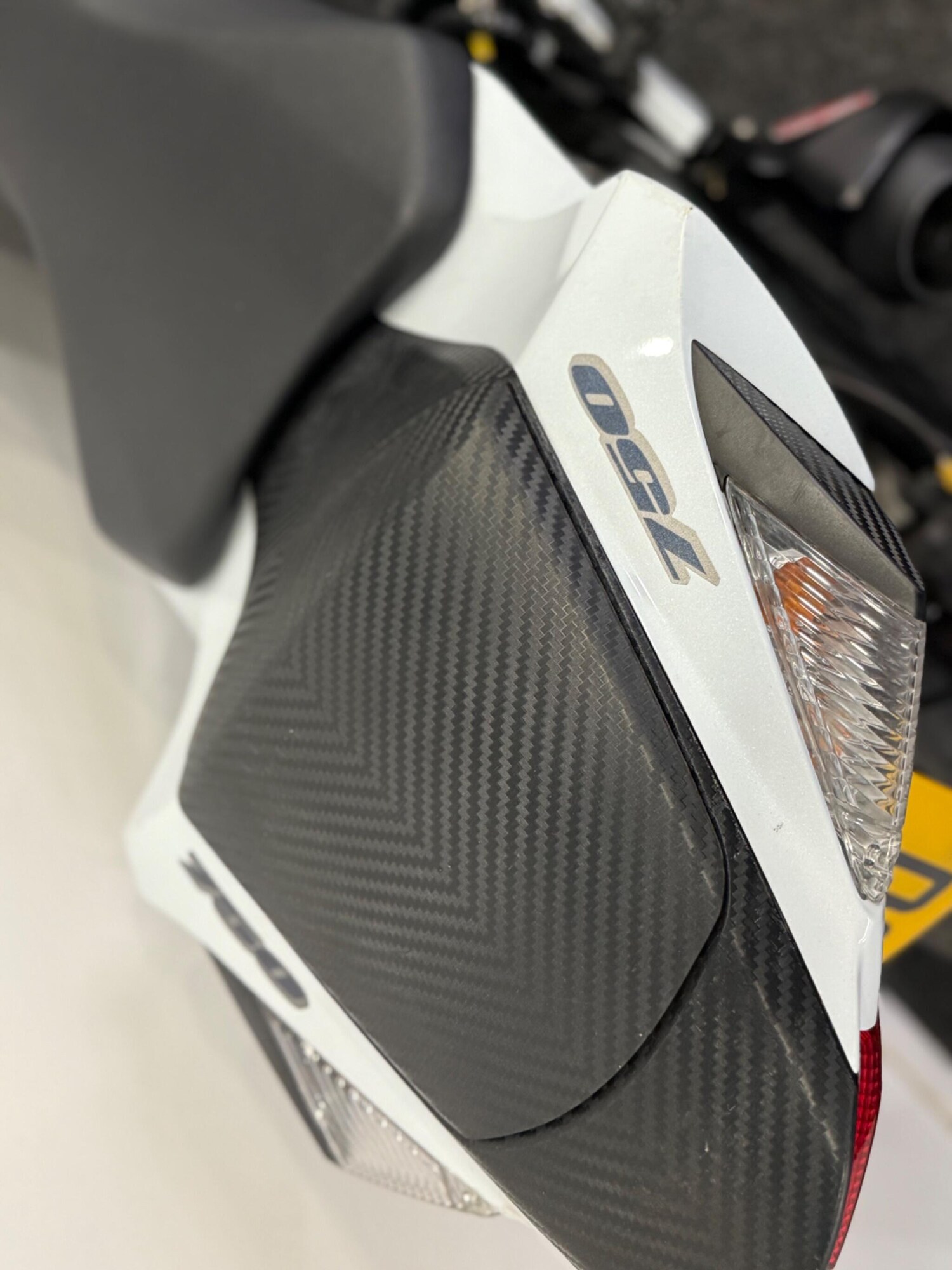 Used Suzuki GSX-R 2015 for sale - 78636383: Photo 17