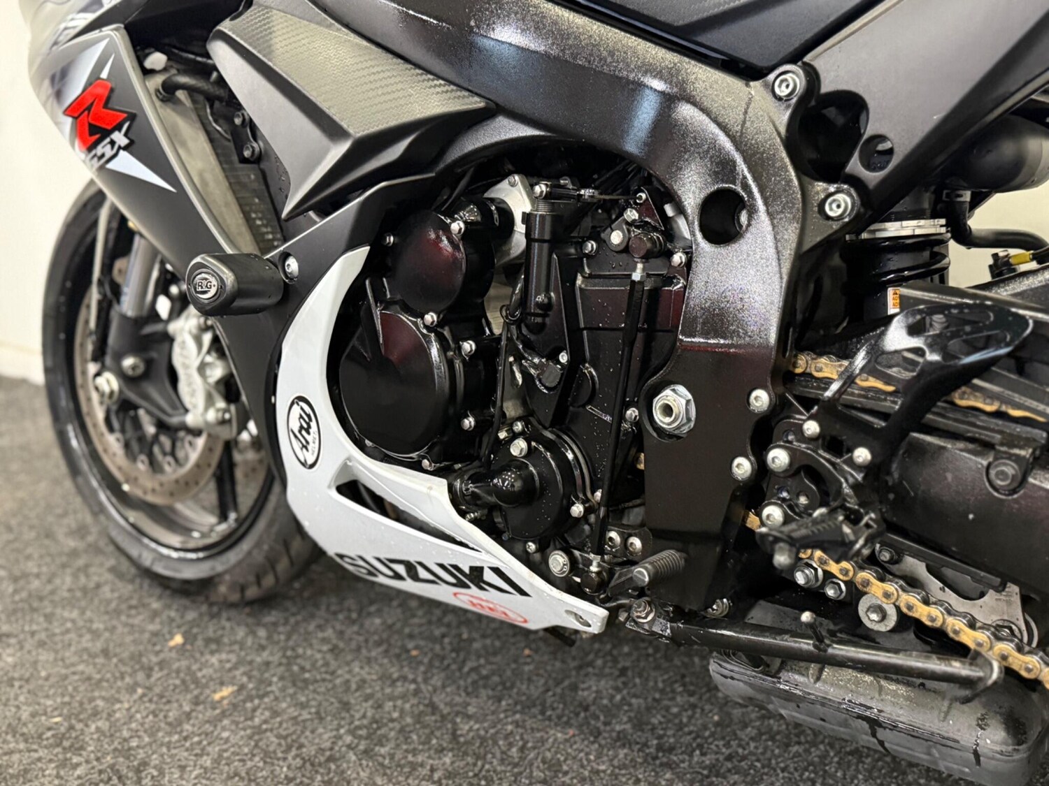 Used Suzuki GSX-R 2015 for sale - 78636383: Photo 8