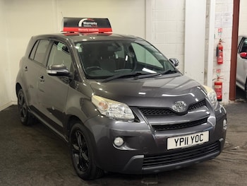 Used Toyota Urban Cruiser 2011 for sale - 79106286: Photo