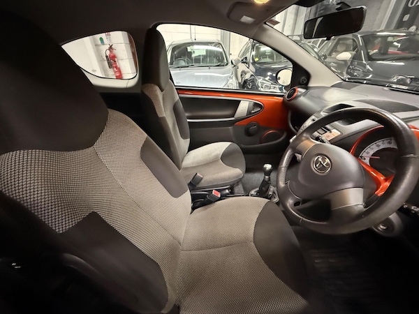 Used Toyota AYGO 2012 for sale - 76200123: Photo 9