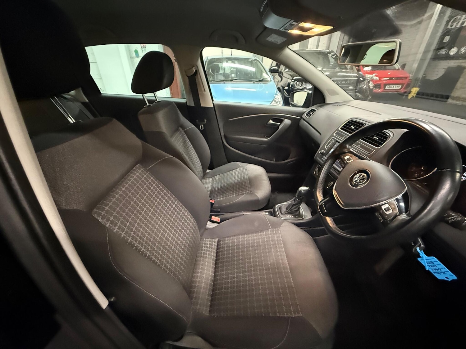 Used Volkswagen Polo 2016 for sale - 76953579: Photo 9