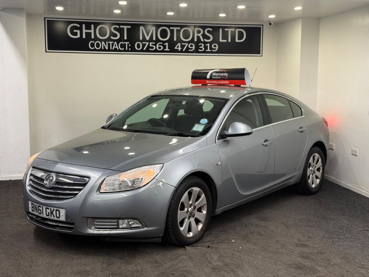 Used Vauxhall Insignia 2011 for sale - 76657353: Photo 2