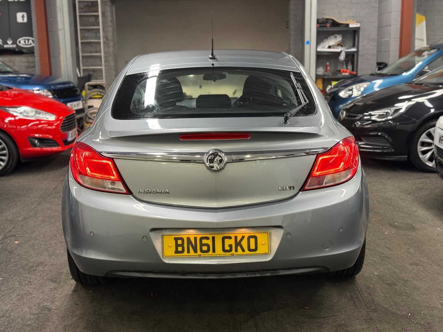 Used Vauxhall Insignia 2011 for sale - 76657353: Photo 5