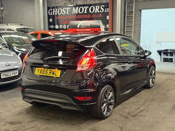 Used Ford Fiesta 2015 for sale - 76239447: Photo
