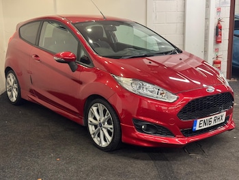 Used Ford Fiesta 2016 for sale - 76771743: Photo