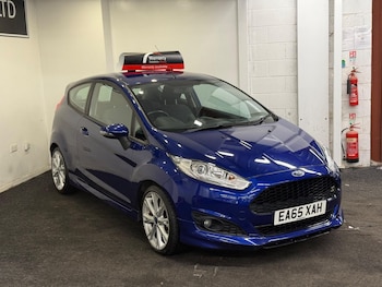 Used Ford Fiesta 2015 for sale - 77497003: Photo