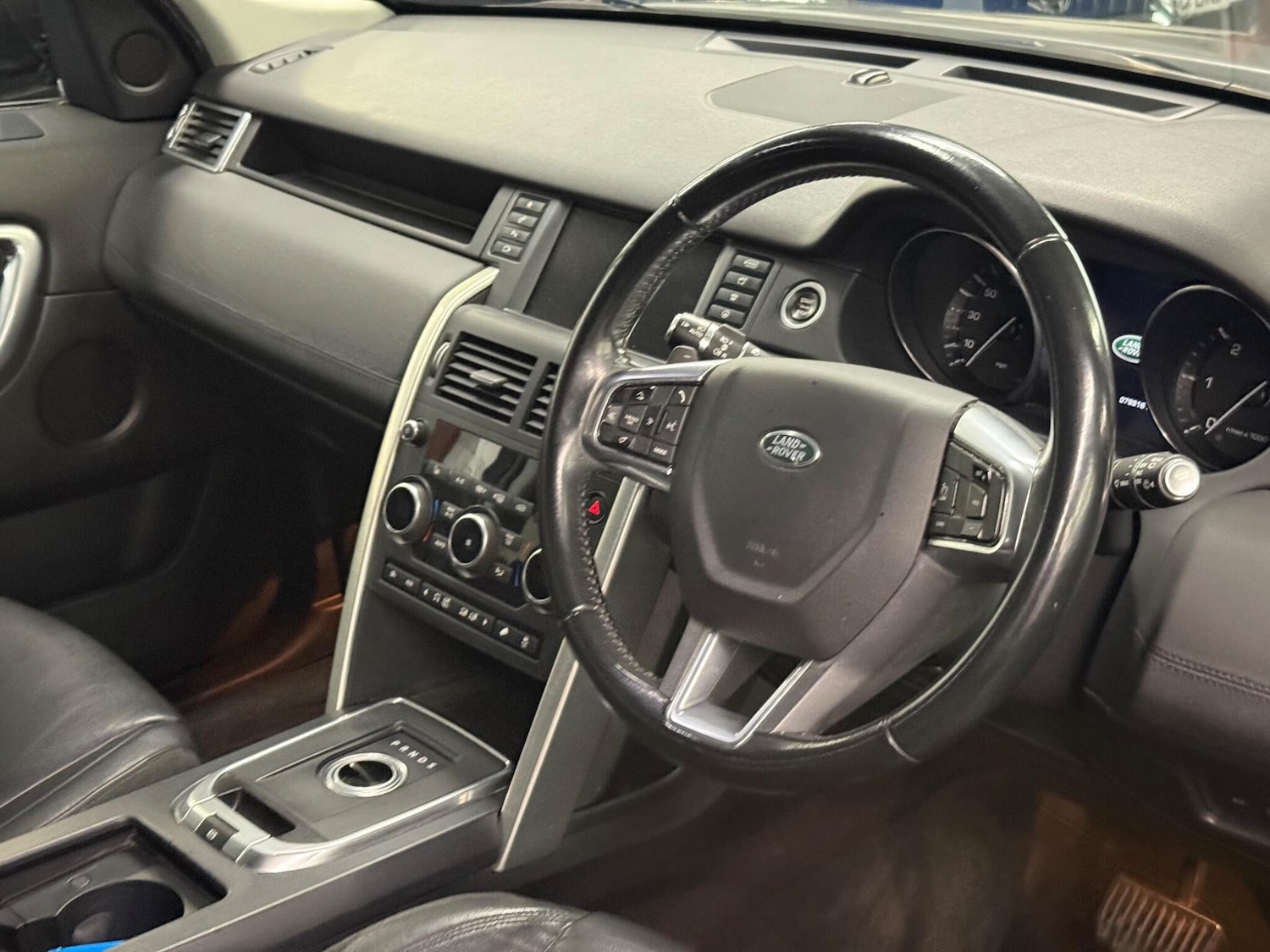 Used Land Rover Discovery Sport for sale - 77267196: Photo 12