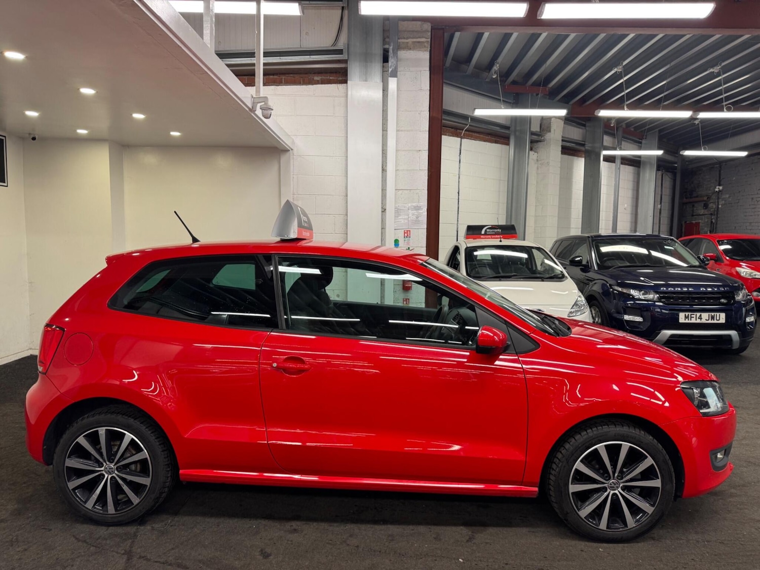 Used Volkswagen Polo 2013 for sale - 76227026: Photo 8