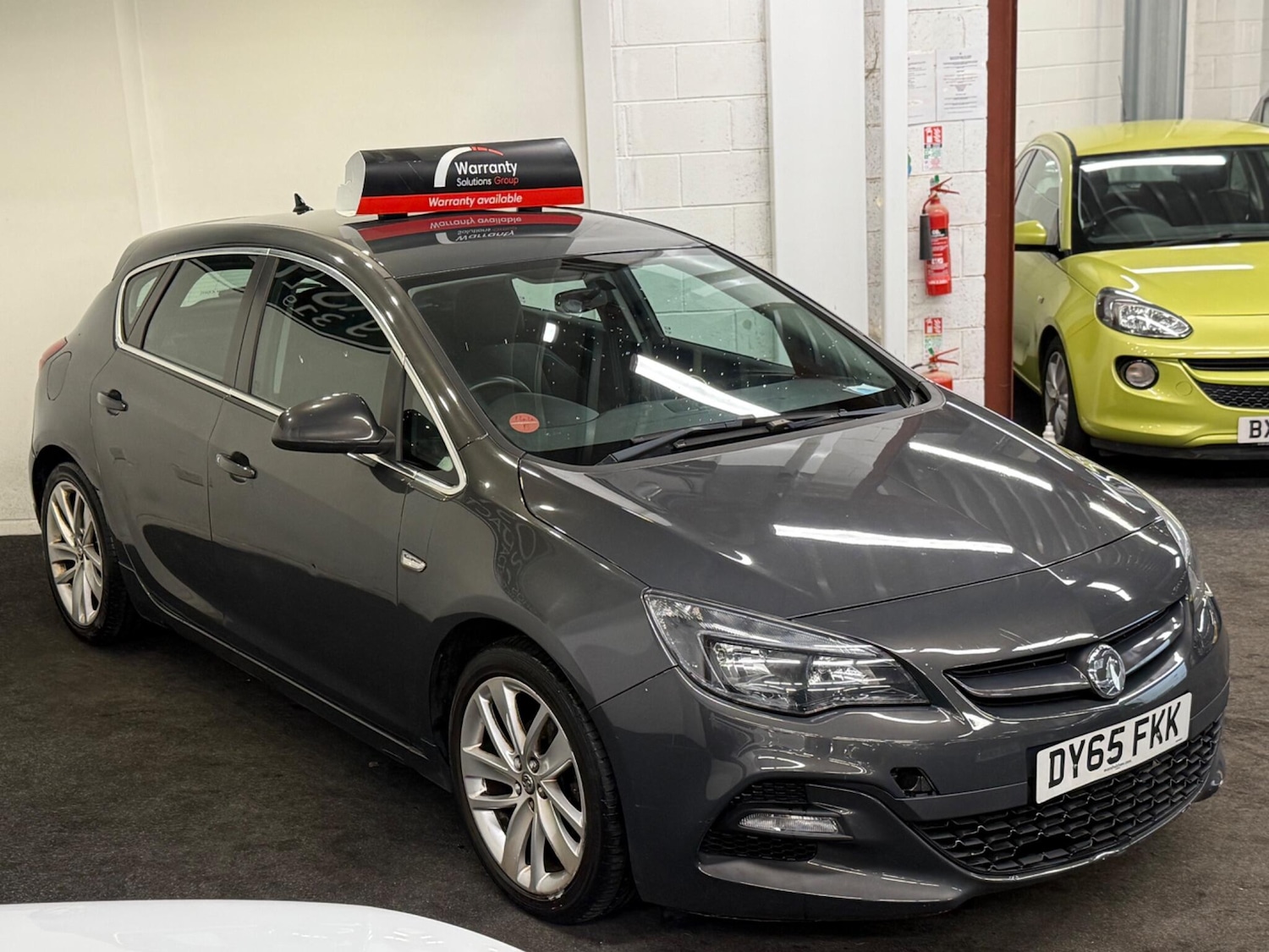 Used Vauxhall Astra 2015 for sale - 78072577: Photo 3
