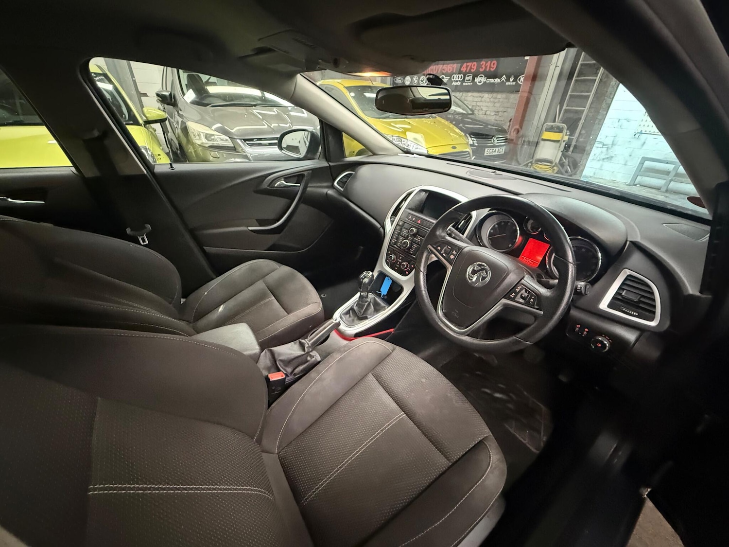 Used Vauxhall Astra 2015 for sale - 78072577: Photo 8